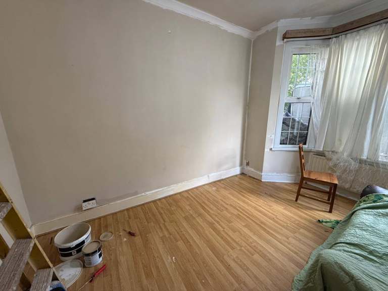 Beautiful 1 Bedroom Ground Floor Flat to let at Aavilable Violet Road, London, E17 
