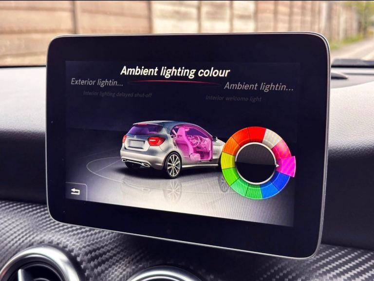  MERCEDES-BENZ A CLASS 2.1 A200D AMG LINE (PREMIUM PLUS ) 7G-DCT EURO 6/6 5DR GREY 2016