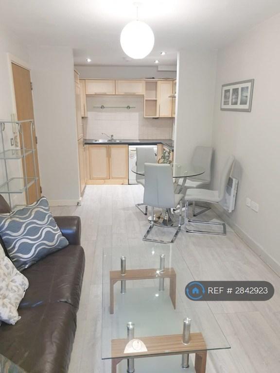 2 bedroom flat in Priory Place, Coventry, CV1 (2 bed) (#2842923)