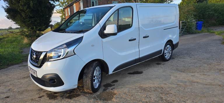 Nissan NV300 2.0 Dci 168bhp Tekna manual (Primastar Renault Trafic Vauxhall Vivaro Fiat Talento)