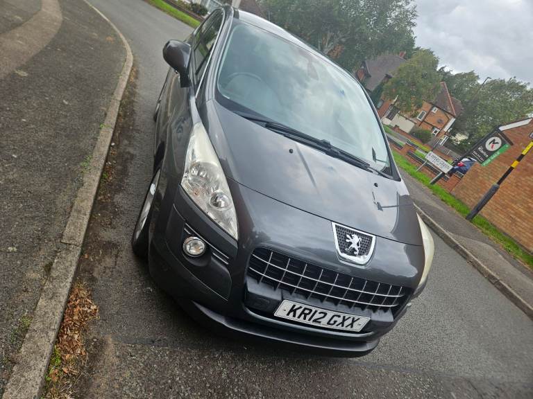Peugeot, 3008, Hatchback, 2012, Semi-Auto, 1560 (cc), 5 doors
