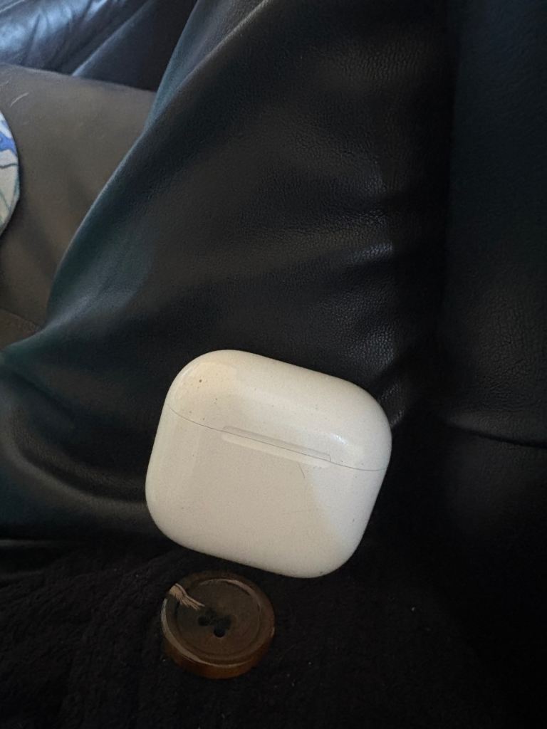 Apple airpods 4 