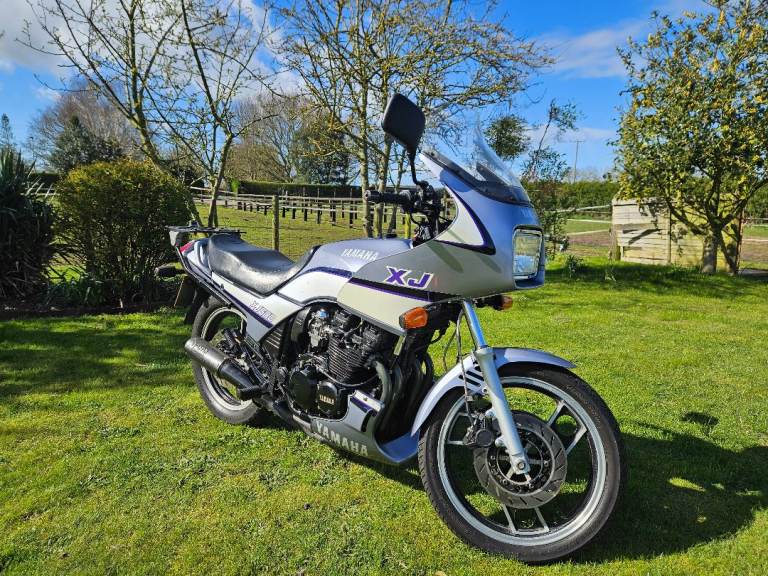 Yamaha XJ600 Pre-Diversion 1992, 598 (cc). Fully serviced, beautiful condition