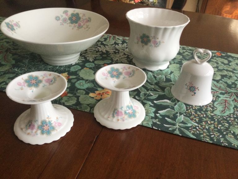 Vintage China Dressing Table set.  5 pieces by Gainsborough Very Pretty & Decorative.