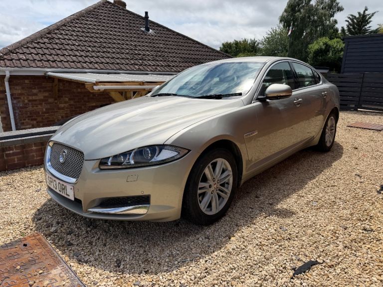 2013 Jaguar XF 2.2d Luxury Auto Euro 5 (s/s) 4dr i