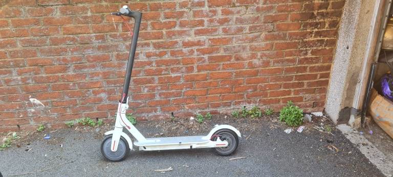 Electric scooter