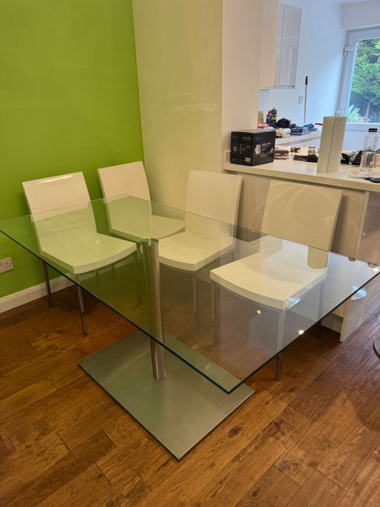 Glass table 