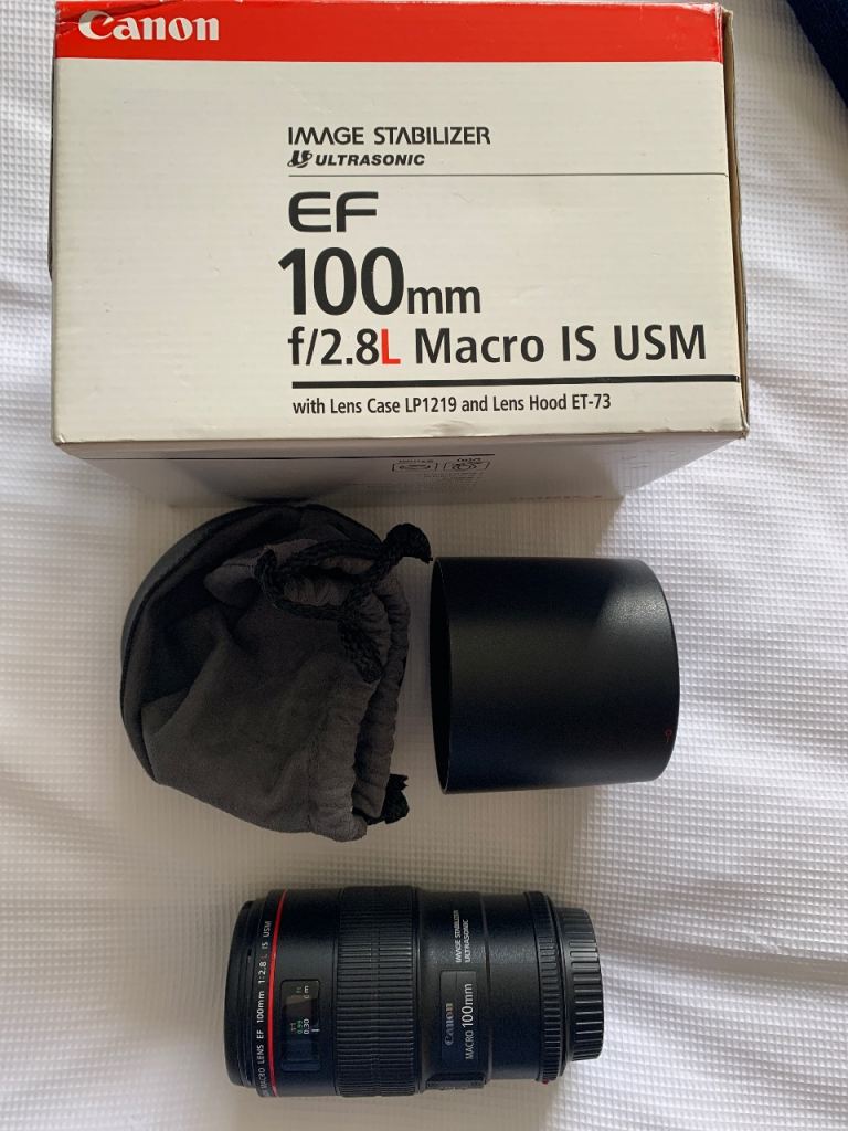 Canon EF 100mm f2.8L Macro IS USM Lens