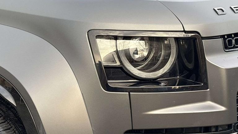 2025 Land Rover Defender 4.4 P635 Octa Edition One 110 5dr Auto SUV Petrol Automatic