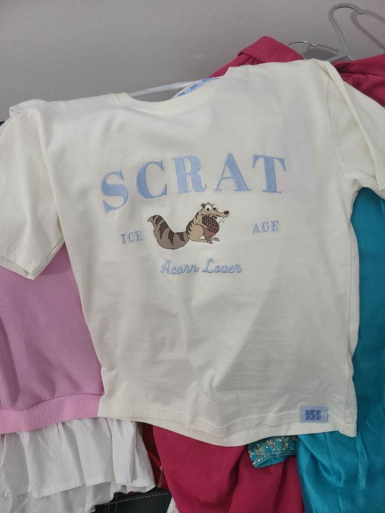 Girls t-shirt 