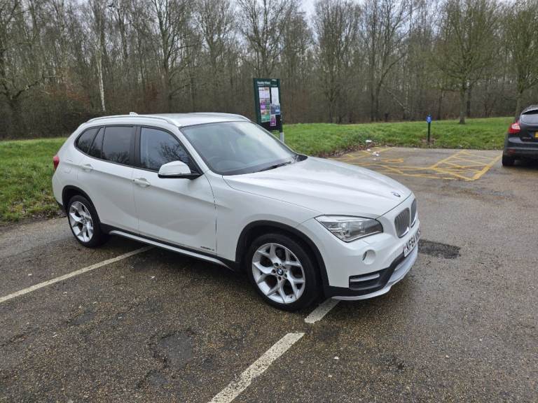 BMW X1 AUTO - 2015-  ULEZ COMPLIANT VERY ECONOMICAL, CARPLAY, 19000 MILES -AMAZING CONDITION