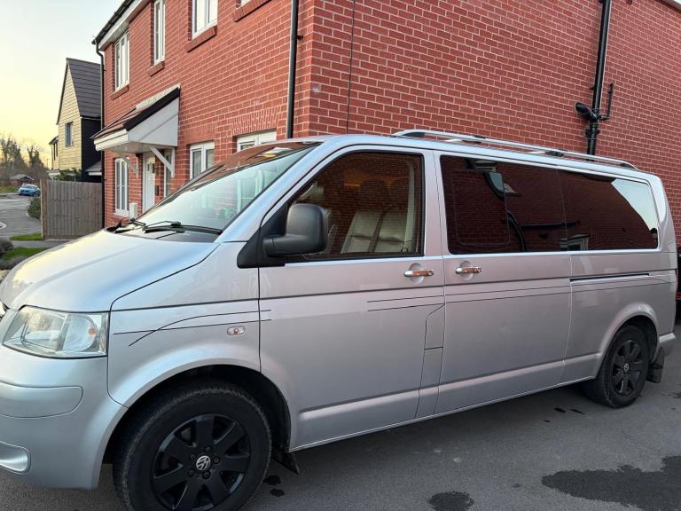 Volkswagen, TRANSPORTER SHUTTLE, MPV, 2008, Automatic, 2460 (cc), 5 doors