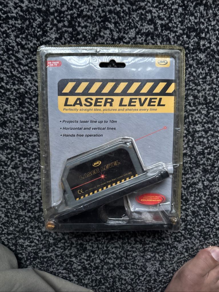 Laser level 