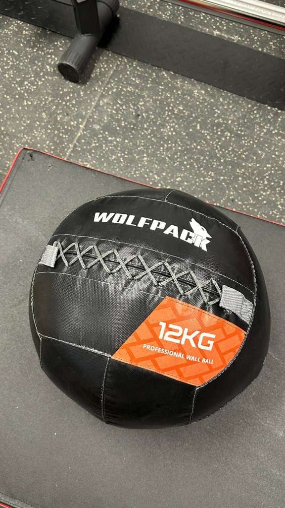 image for CLEARANCE: Wall Balls (Gym Crossfit Hyrox)