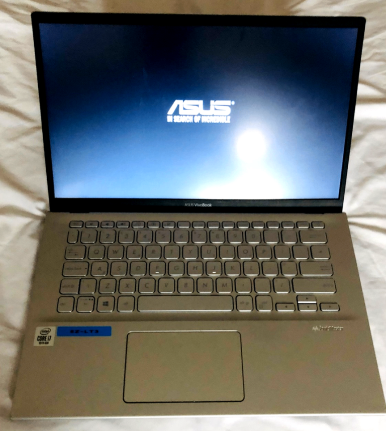 Asus VivoBook 14" Laptop Intel Core i7-1065G7 8GB RAM 512GB SSD Win 11 - Silver