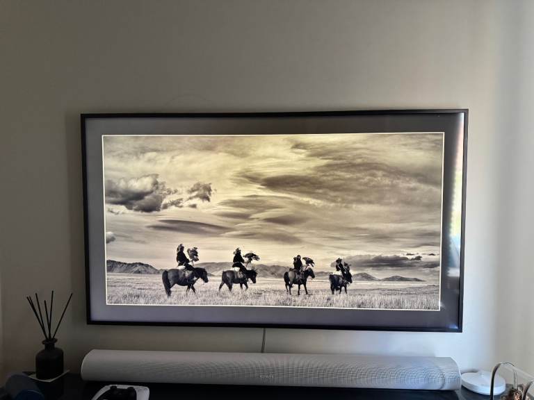 Samsung Frame TV 2021 50 inch and smart box