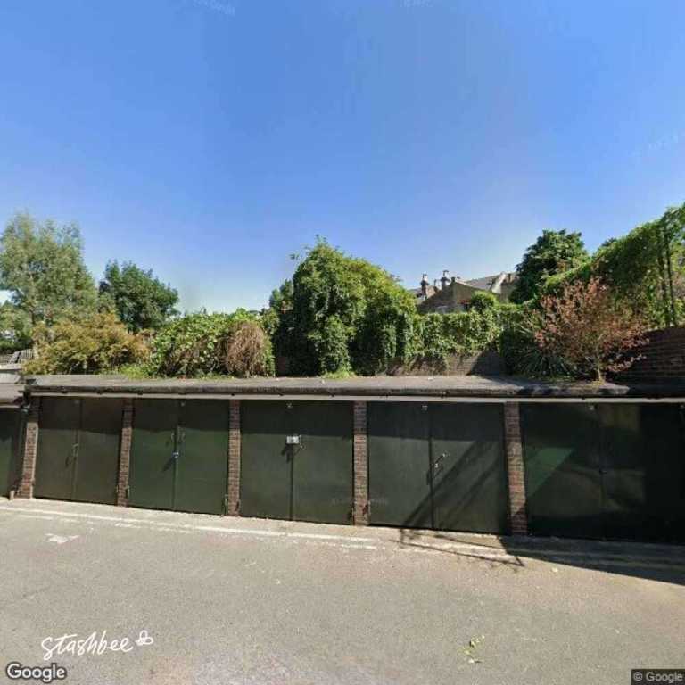 Garage to rent in London (SE22) | Stashbee