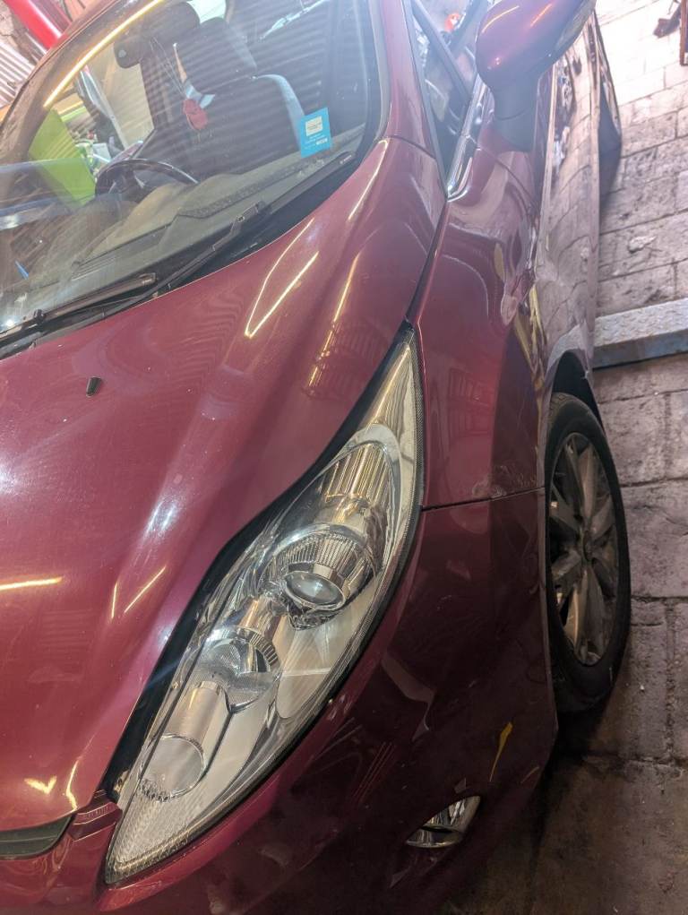 FORD FIESTA 1.2 ZETEC BREAKING FOR SPARES GOOD ENGINE STARTS AND DRIVES