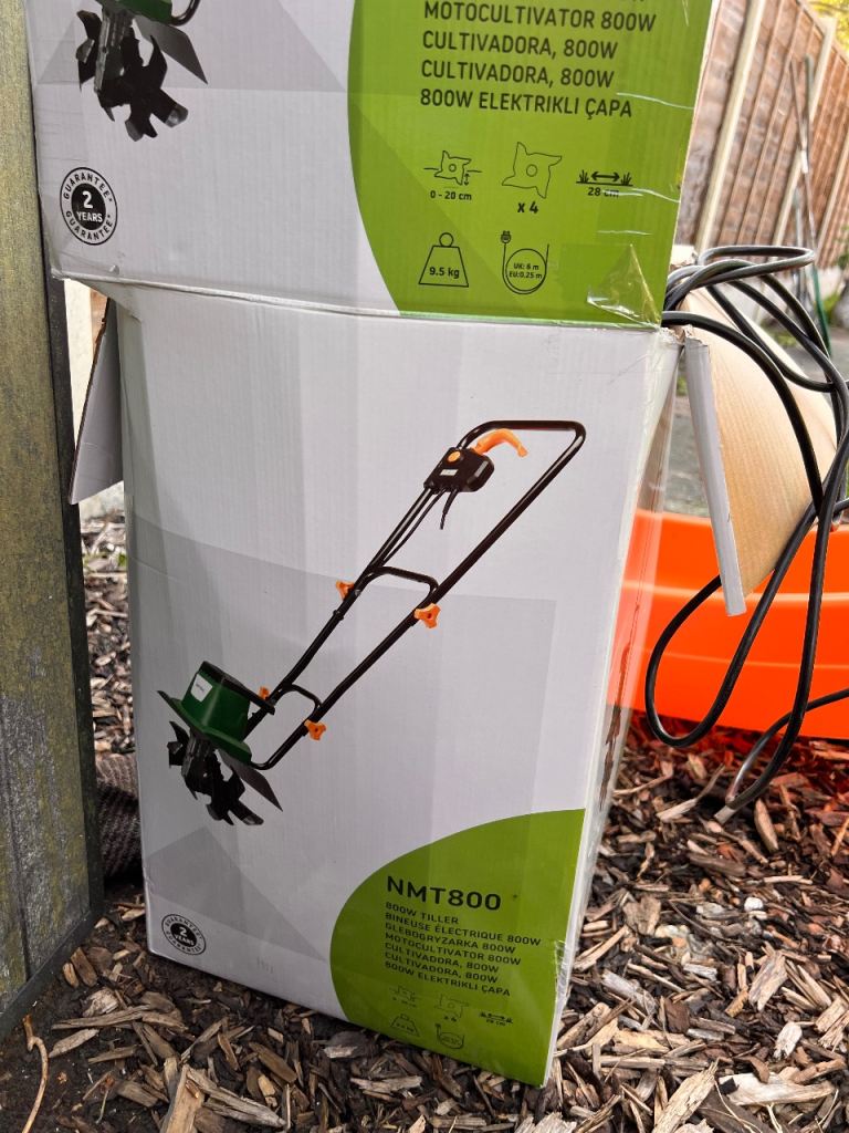 Screwfix Essentials  800W 28cm Tiller