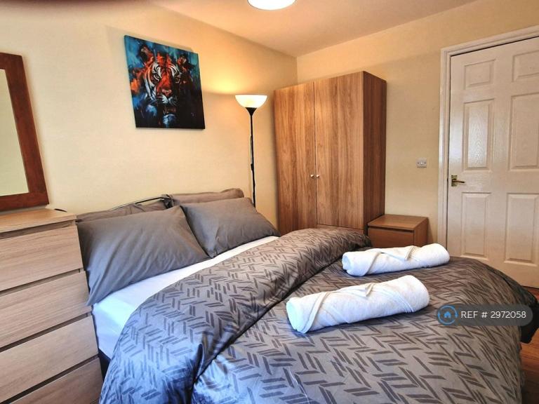 2 bedroom flat in Stapleton Road, Bristol, BS5 (2 bed) (#2972058)