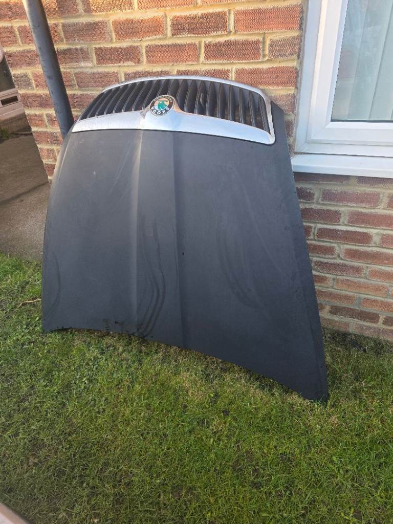 Skoda octavia mk2 facelift bonnet