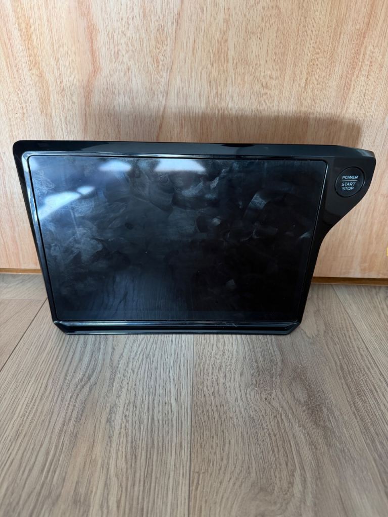 Ford Car Radio Stereo Unit – Good Condition