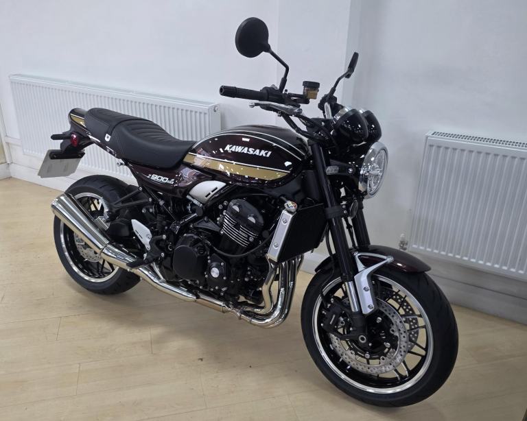 Kawasaki Z900RS
