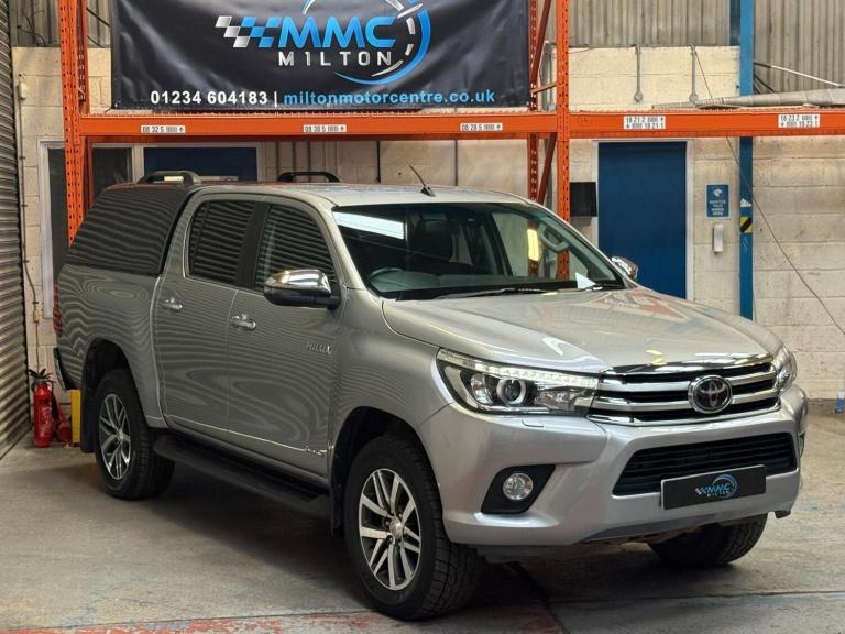 2018 Toyota Hilux Invincible D/Cab Pick Up 2.4 D-4D Auto PICK UP DIESEL Automatic
