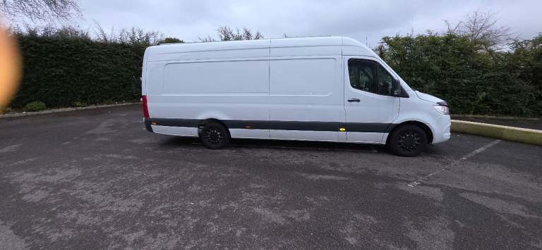 MAN AND VAN Mercedes Sprinter xlwb 
