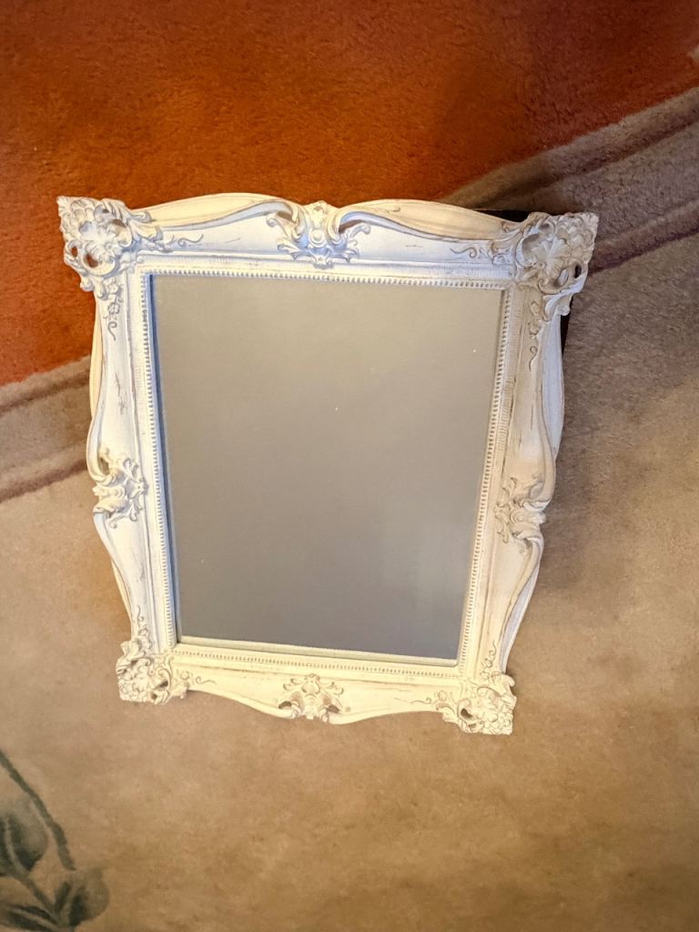 Freestanding table mirror in ornate wooden frame: excellent condition. Approx. 32 cm x 28 cm. 
