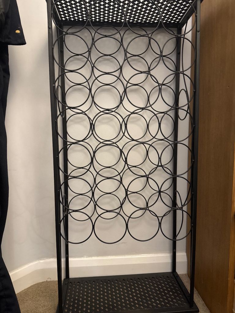 Wine rack - black aluminium 28 bottles