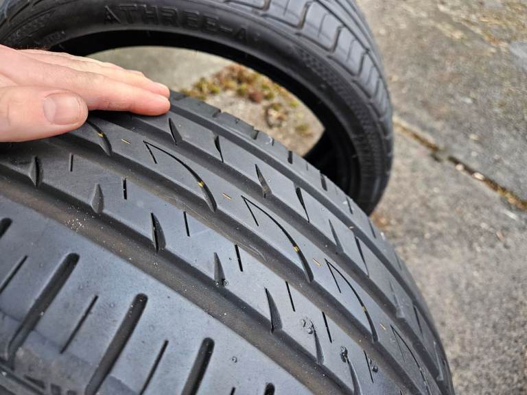 225 40 18 tyres