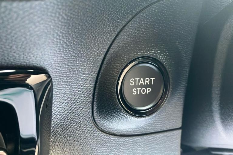  Vauxhall Mokka Electric 54kwh Ultimate Suv 5dr Electric Auto 156 Ps Electric