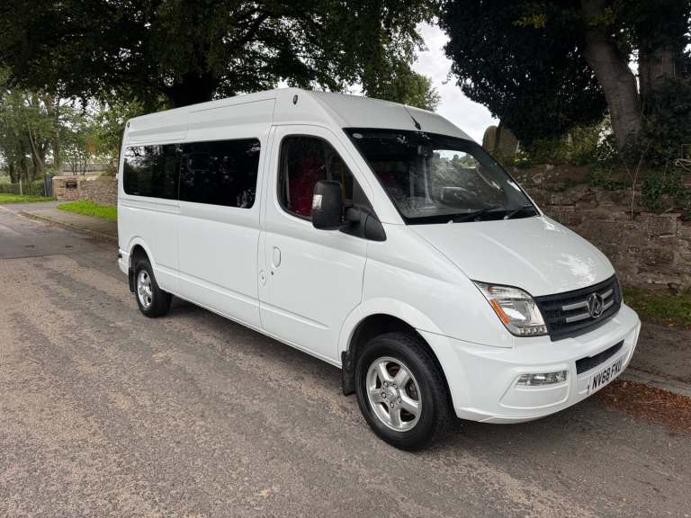 2019 LDV V80 2.5 Medium Roof 9 seater minibus Minibus Diesel Manual