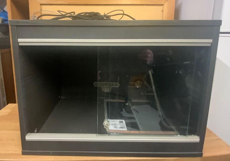 Reptile Vivarium. 575 long x 375 depth x 425 high. Heated. Used. Exc Condition. Plymstock Plymouth