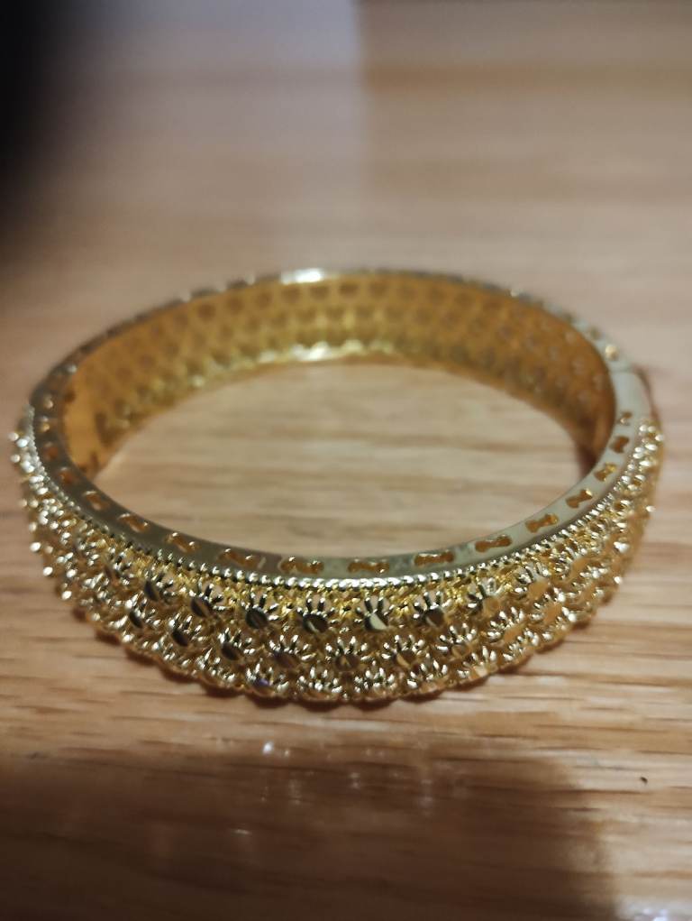 Womens Gold Coloured Open Bracelet 