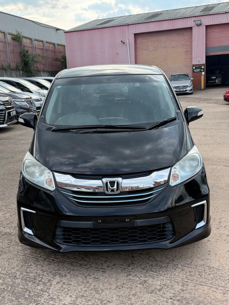 2015 Honda Freed 1.5 Hybird 7 Seater mpv Hybird  Automatic