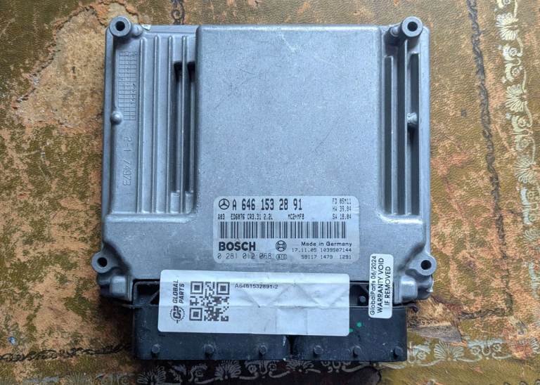 Mercedes Vito ECU, Bosch 0281012068/A6461532891. Tested and working.