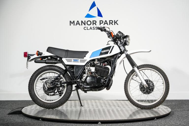 1979 Yamaha R3 YZF R3 (17MY)  Petrol Manual