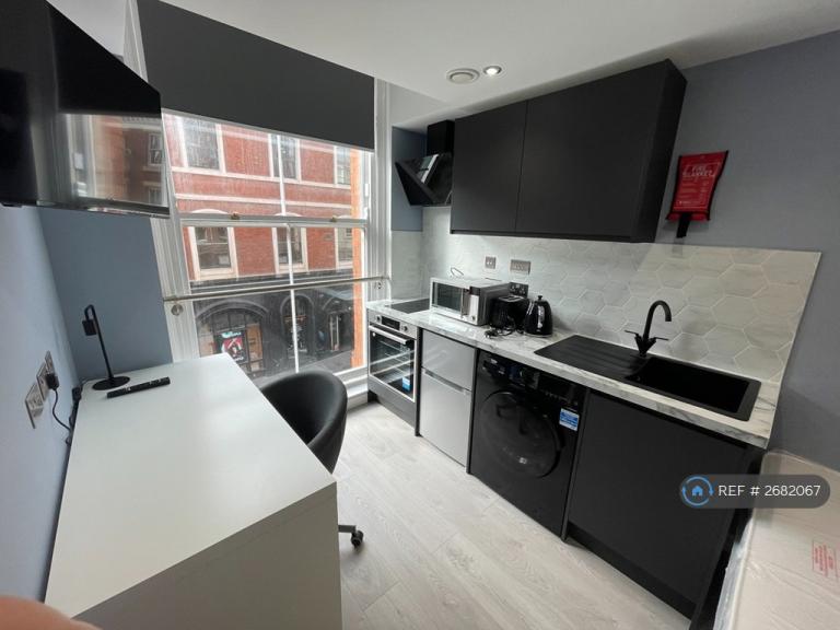 Studio flat in Broad Street, Nottingham, NG1 (#2682067)
