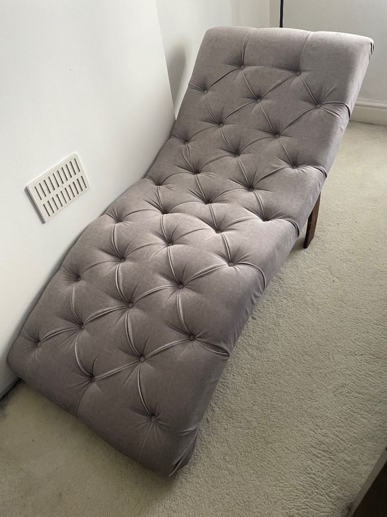 Chaise Lounge