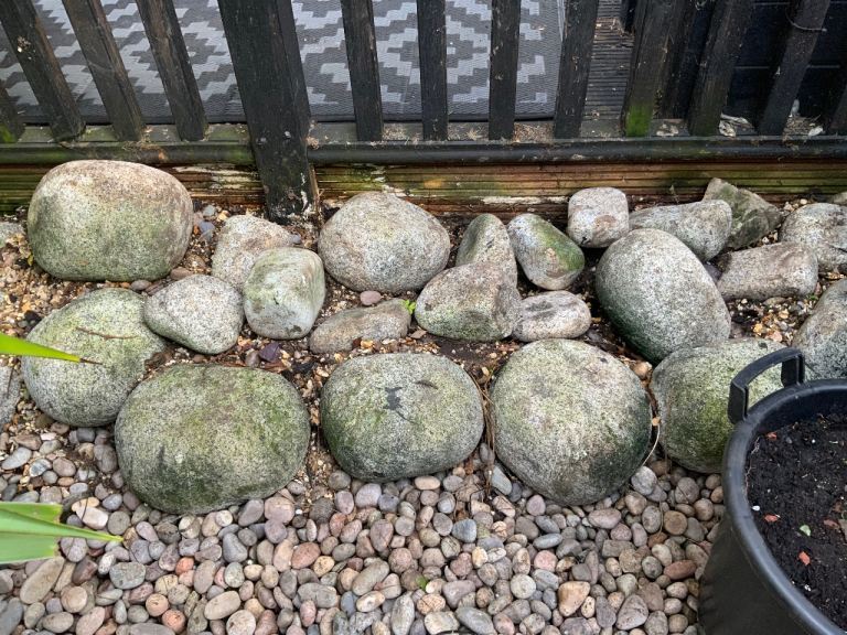 Riverbed Rocks Boulders for Rockery 