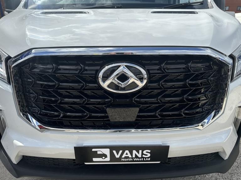 2025 Maxus Deliver 9 D20 LUX Panel Van Diesel Manual