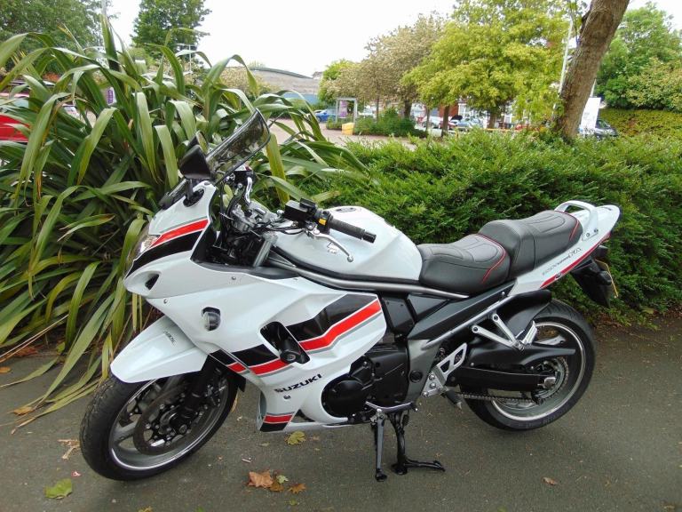 Suzuki GSX1250 FAL4 2014 low miles powerful sports tourer serviced new MOT