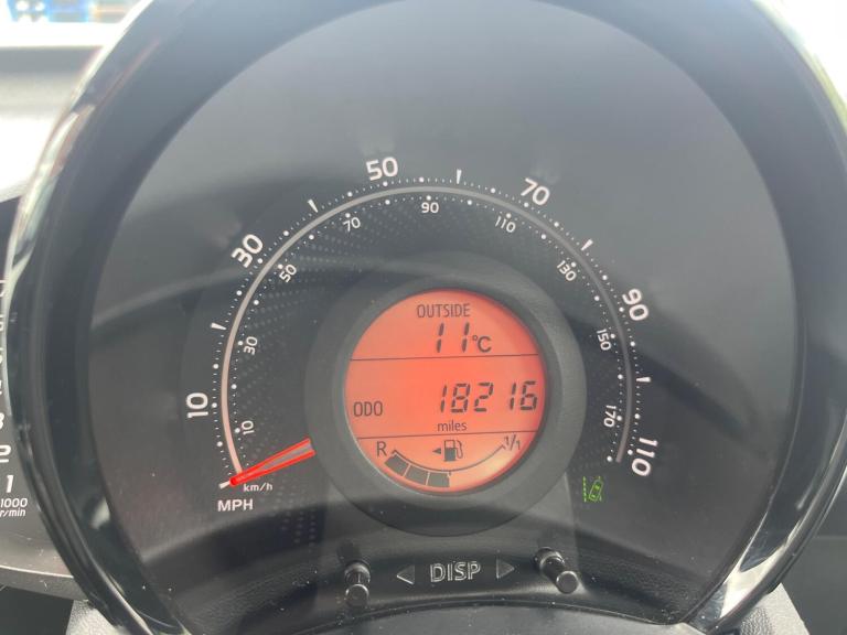  Toyota AYGO 1.0 VVT-i x-play Euro 6 5dr (Safety Sense) Petrol Manual