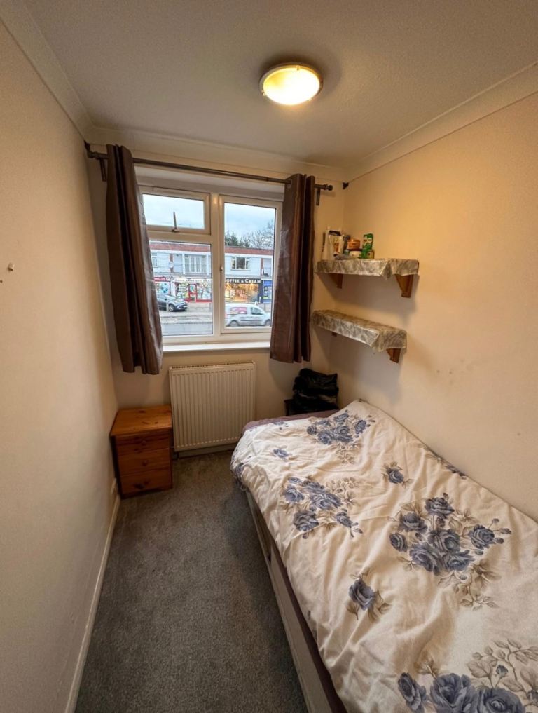 Single Room to Rent – Available Now