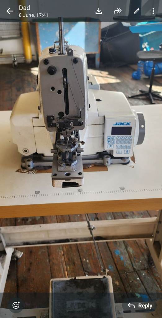 JACK T1790-B Industrial Sewing Machine - Good Condition