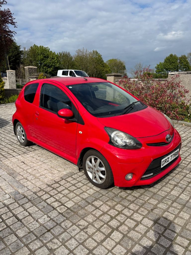 Toyota, AYGO, Hatchback, 2013, Manual, 998 (cc), 3 doors