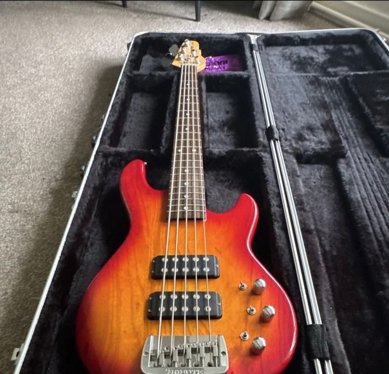 Tribute L-2500 5-String Solid-Body Electric Bass Red RH Hard Case