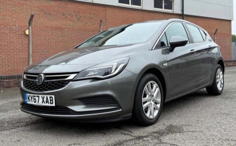 2017 Vauxhall Astra 1.4T 16V 125 Design 5dr HATCHBACK PETROL Manual